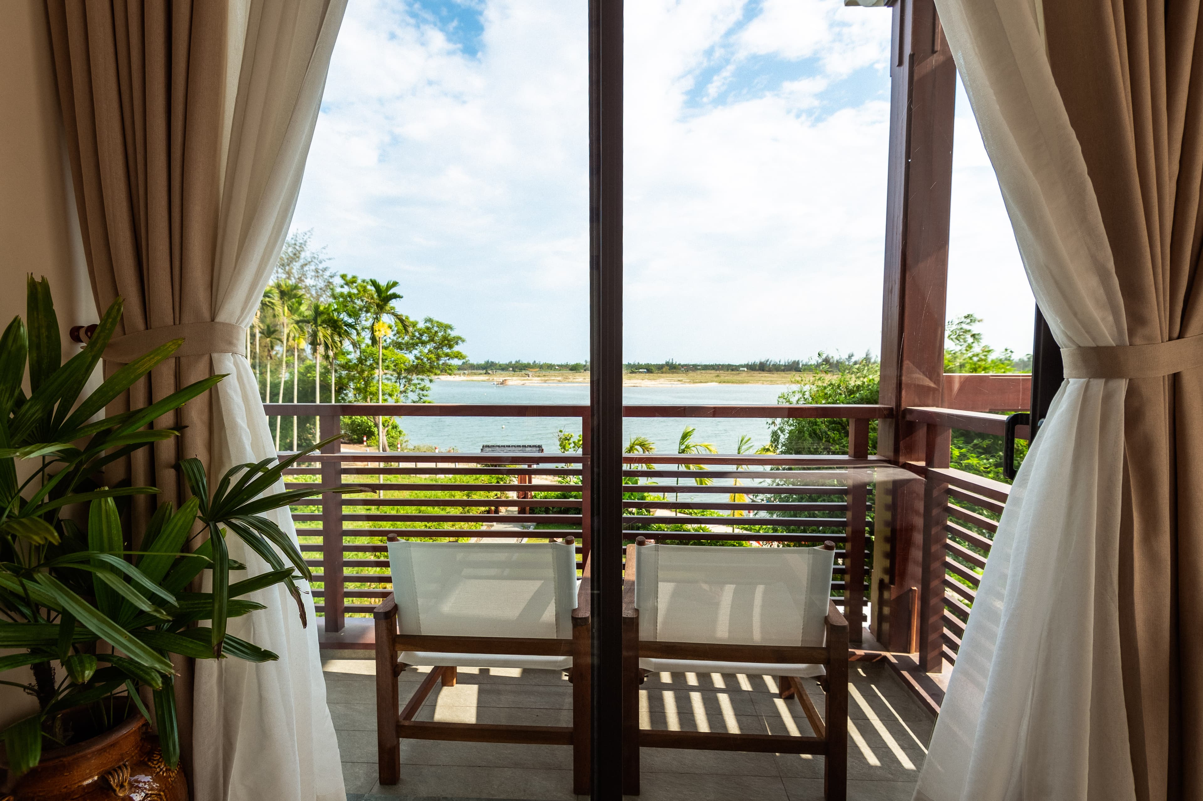 The Thu Bồn Dream Suite — Suite Riverview — photo 11
